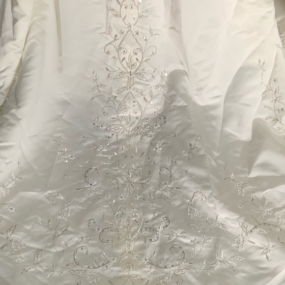 Wedding Dress, Tiera and Gloves - Picture 9 of 16